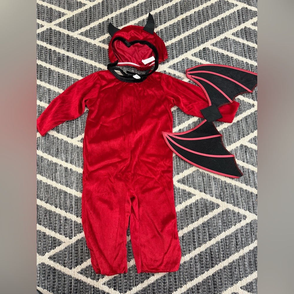 Custume Cute as a Devil